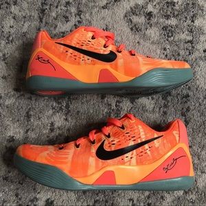 Kobe 9 ‘Bright Mango’